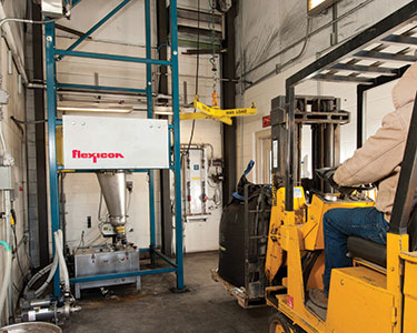 Wasserunternehmen stellt auf automatisierte Big-Bag-Entleerung von pulverförmiger Aktivkohle (PAC) um