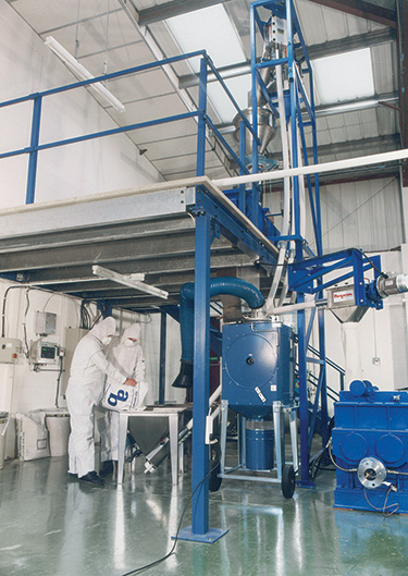 Automatisiertes, schlüsselfertiges Dosier-, Misch- und Extrusionssystem nach 18 Monaten amortisiert