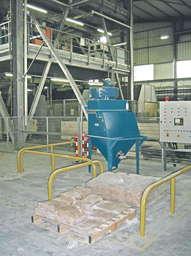 Wiege-Dosiersystem automatisiert die Zugabe von Aluminiumpulver zu Betonblockgemisch